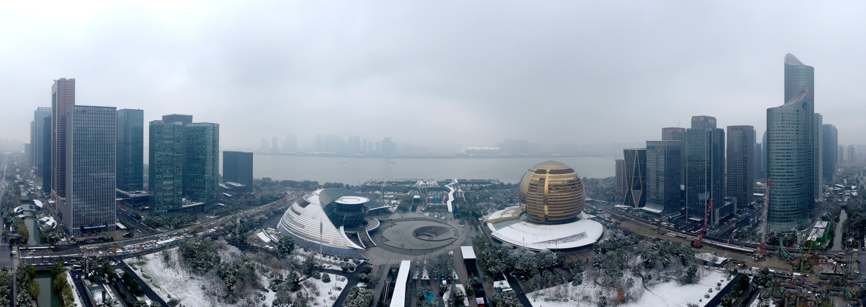 航拍雪后杭城 在冰雪中迎接新年