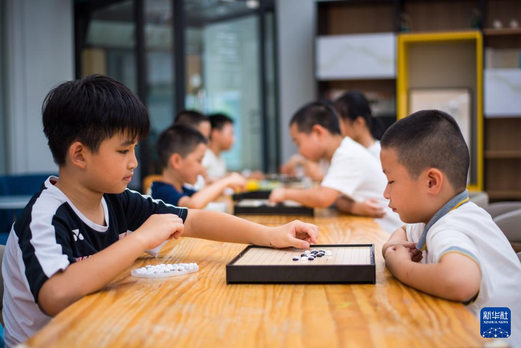 杭州党群服务中心推出红色教育非遗传承公益课堂特色研学等活动丰富少年儿童暑假生活
